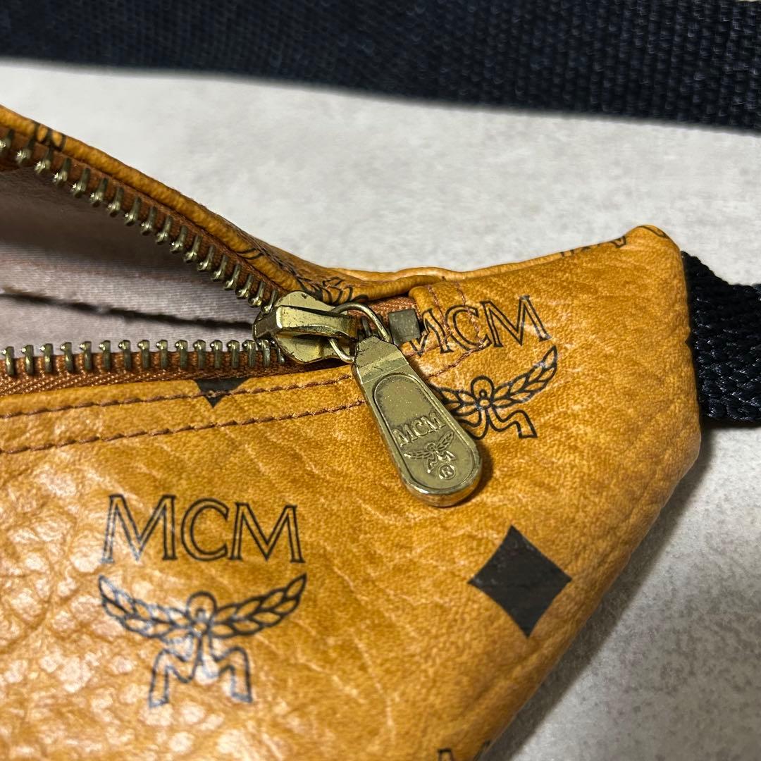 MCM エムシーエム　モノグラム レザー　ウエストポーチ　ボディバッグ