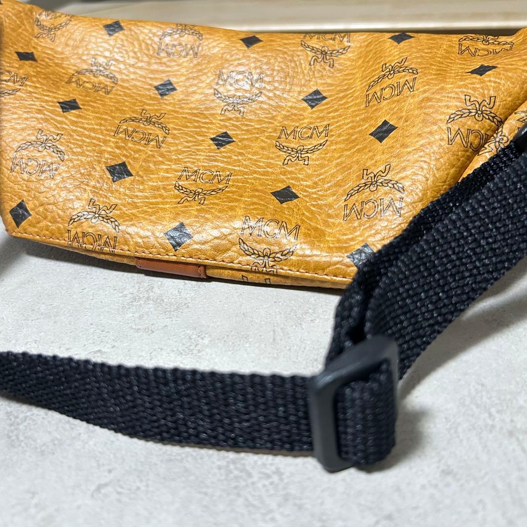 MCM エムシーエム　モノグラム レザー　ウエストポーチ　ボディバッグ