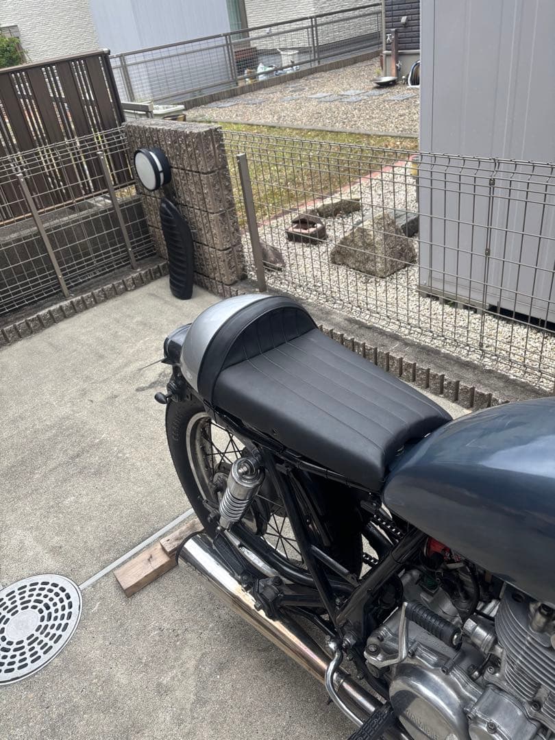 SR400 シングルシート　カフェ　ボバー　チョッパー　2% モーター　ブルク