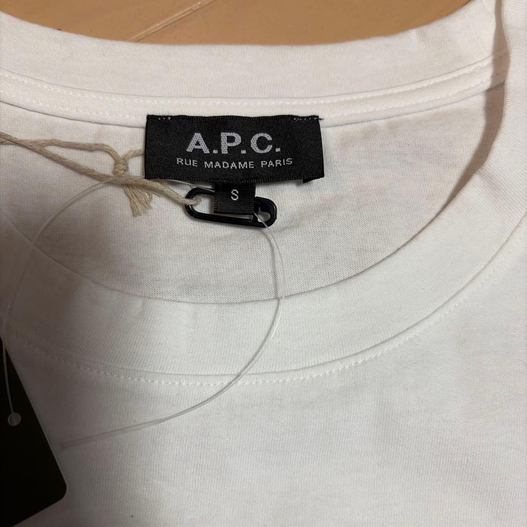 新品未使用品　タグ付き　A.P.C. ホワイト Tシャツ Sサイズ
