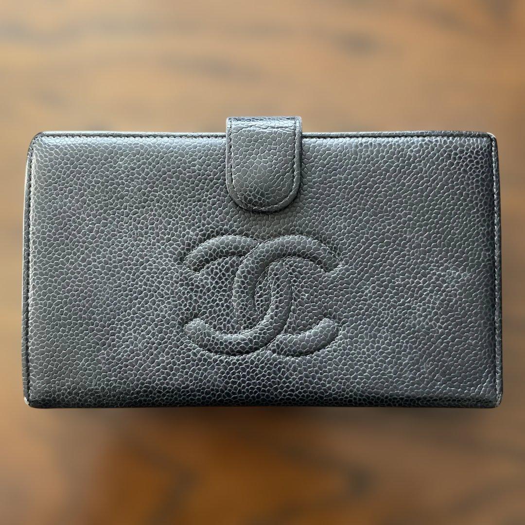 CHANEL 二つ折り財布