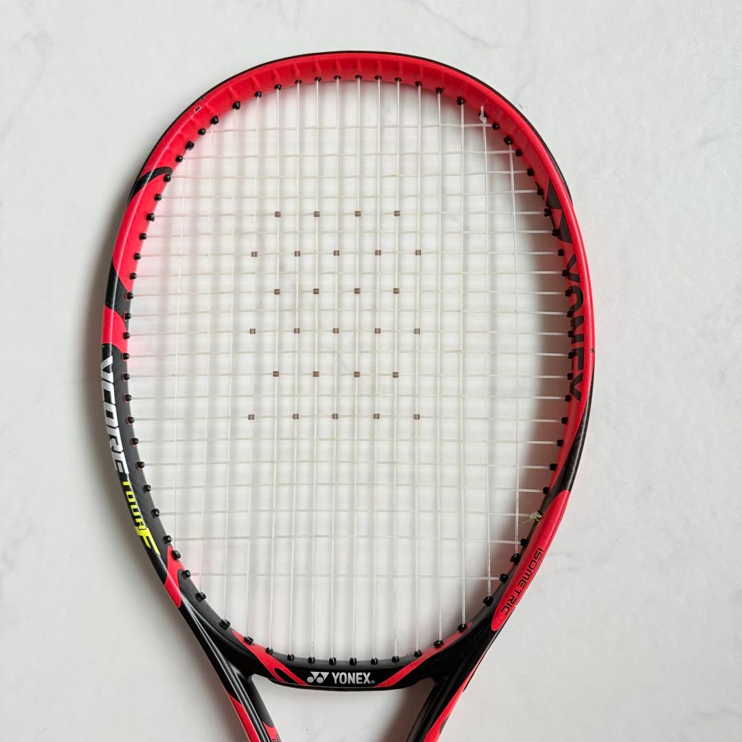 美品 YONEX VCORE Tour F 93 G3 テニスラケット 赤黒
