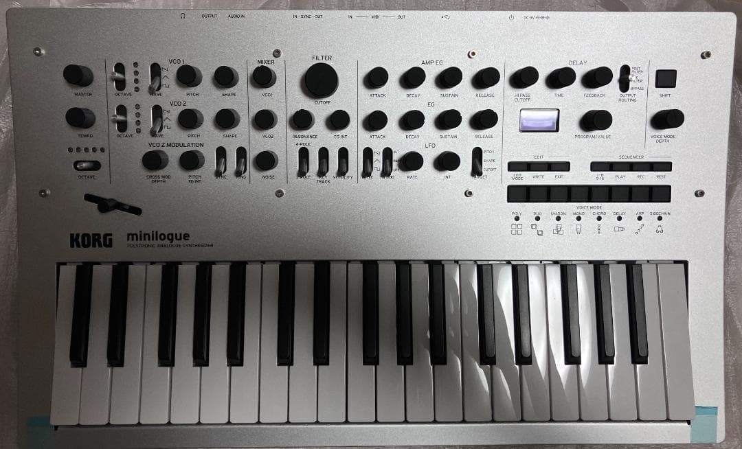 KORG minilogue アナログシンセサイザー 37鍵