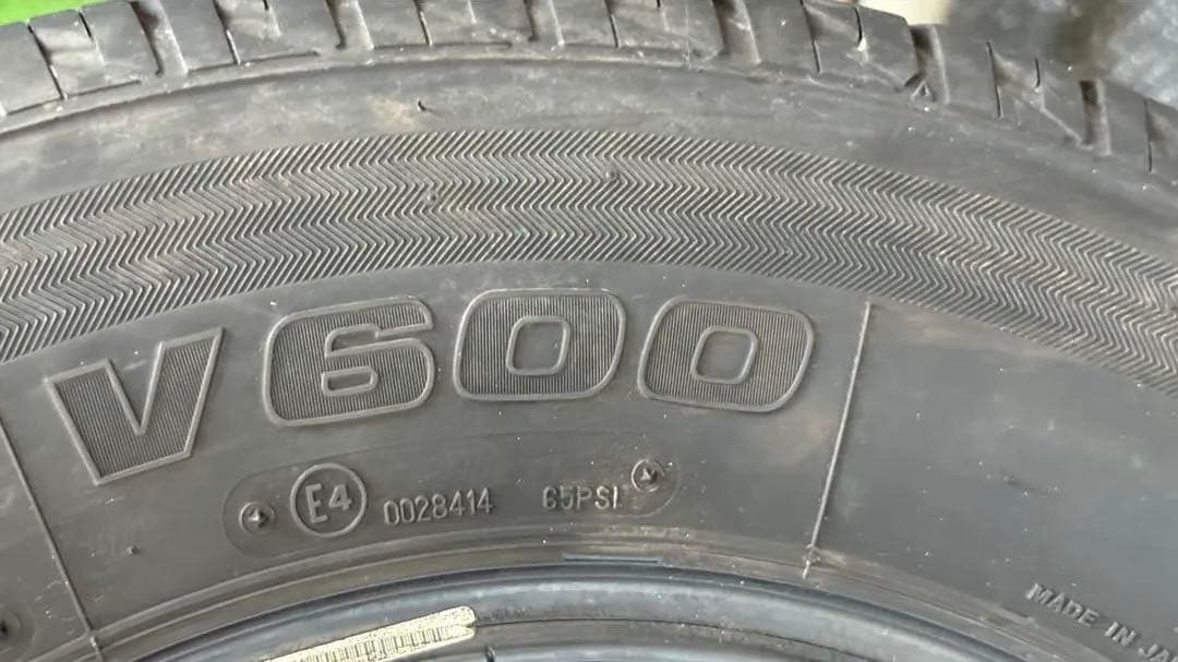 Legend195/80R15 4本 バリ山『102301』ハイエース