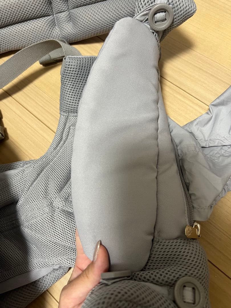Ergobaby（エルゴベビー）グレー メッシュ 抱っこ紐