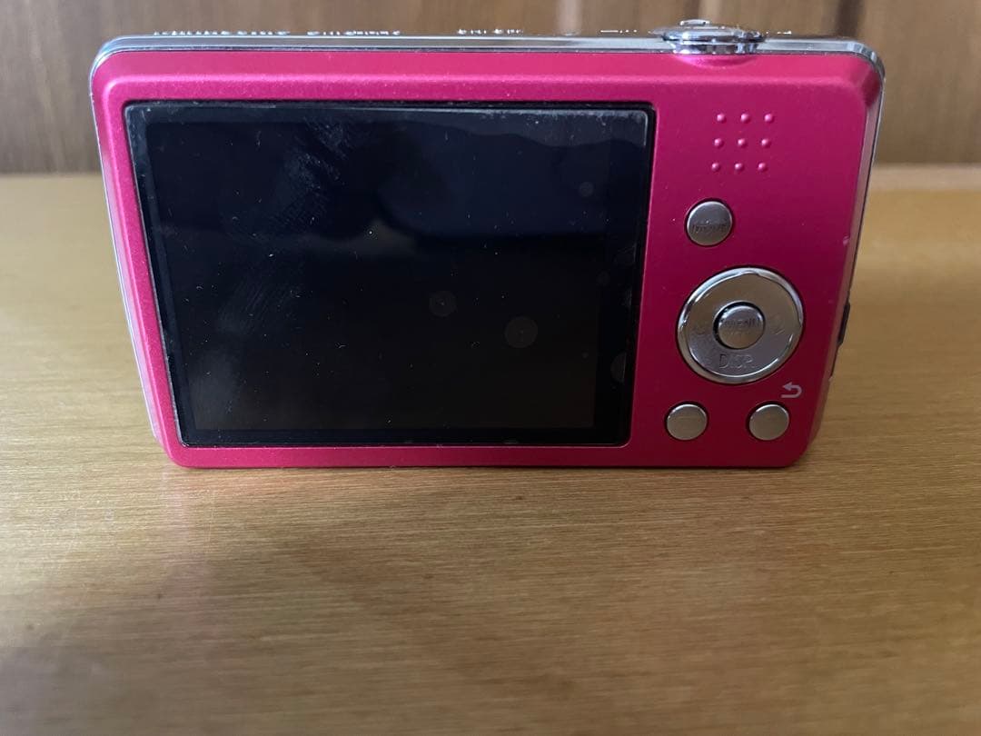 Panasonic LUMIX DMC-FH6 充電器付き