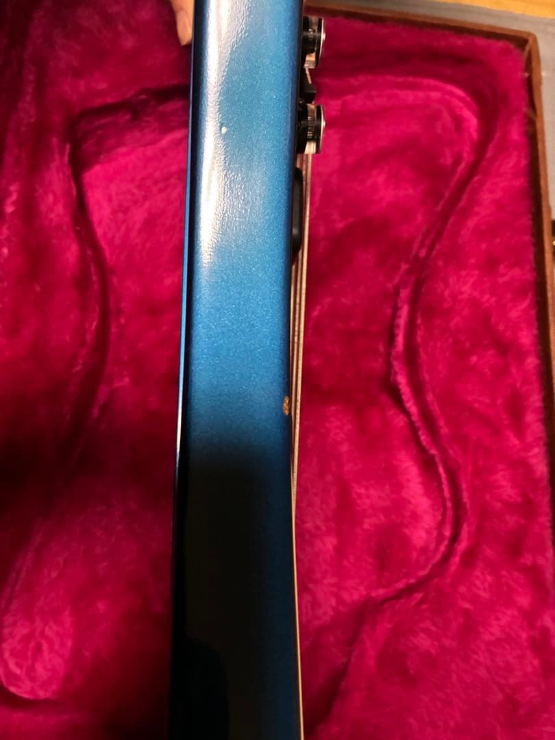ギター Gibson Thunderbird