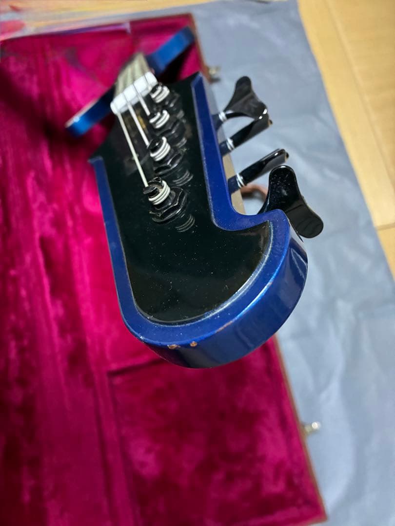 ギター Gibson Thunderbird