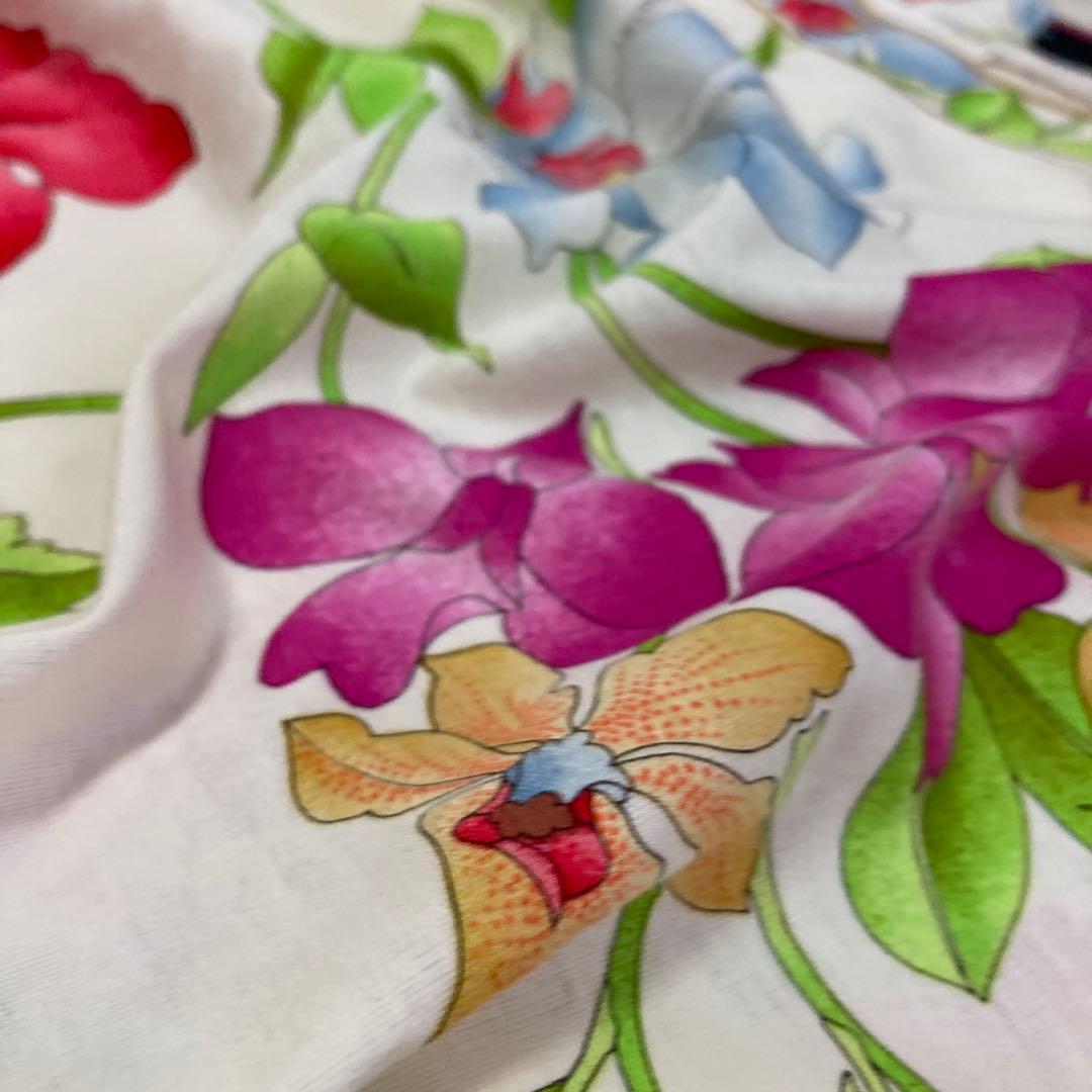 美品　レオナール LEONARD 花柄　カットソー　半袖Tシャツ　ホワイト