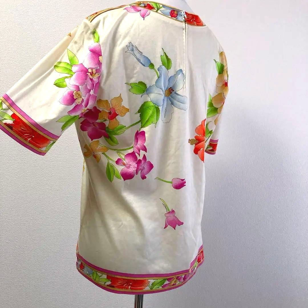 美品　レオナール LEONARD 花柄　カットソー　半袖Tシャツ　ホワイト