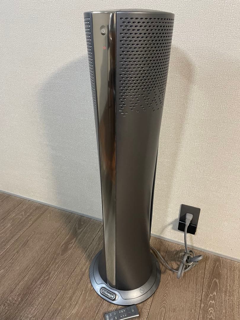 DeLonghi タワー型　冷房&暖房&空気清浄機　リモコン付き