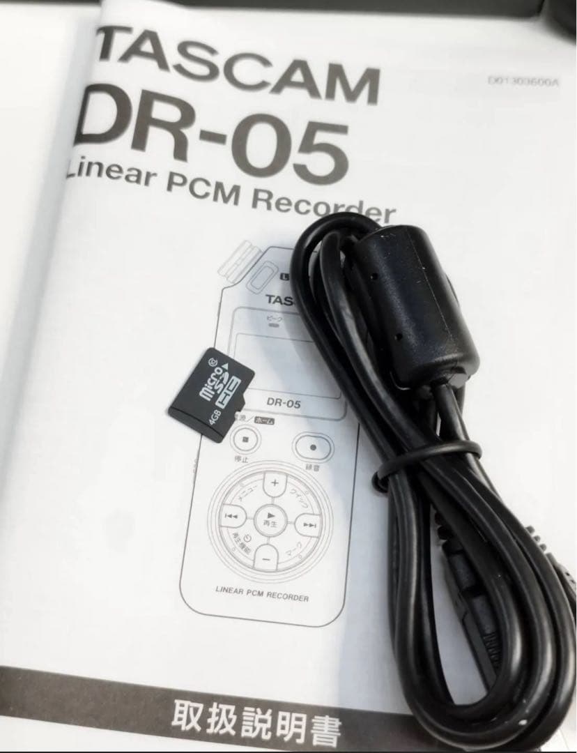 TASCAM リニアPCMレコーダー/DR-05/SDカード付き！