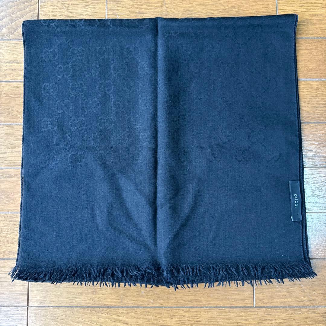 GUCCI ブラック ストール GGパターン