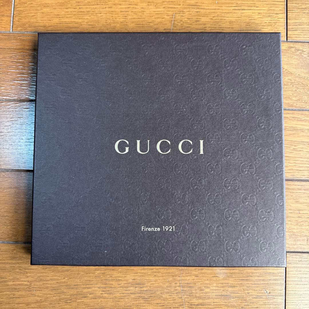 GUCCI ブラック ストール GGパターン