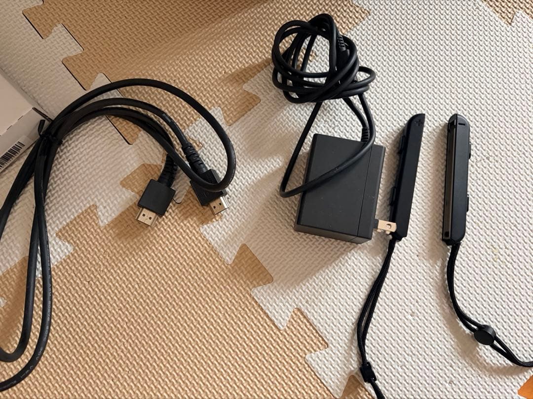 【美品】Switch本体グレー 付属品完備　バッテリー強化版