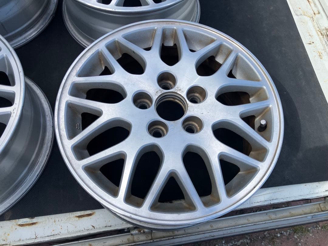 トヨタ 純正 アルミホイール 16インチ 6.5J +50 114.3 メッシュ