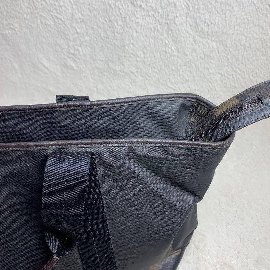 【美品】⭐️COACH⭐️PVC レザー トートバッグ カモフラージュ 黒…