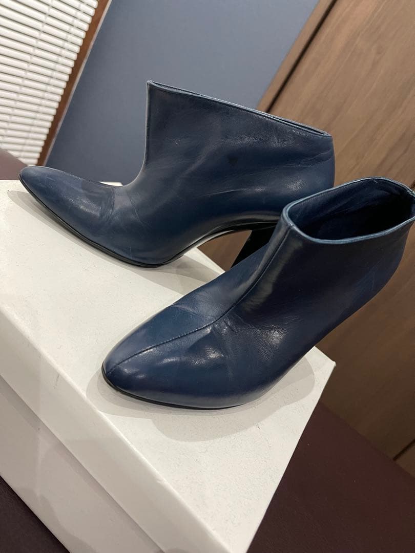 BALENCIAGA 38 1/2 ネイビー レザー ブーツ