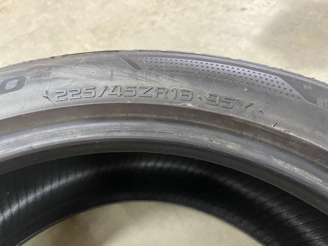 Hankook Ventus V12 evo2 225/45/R18 2本