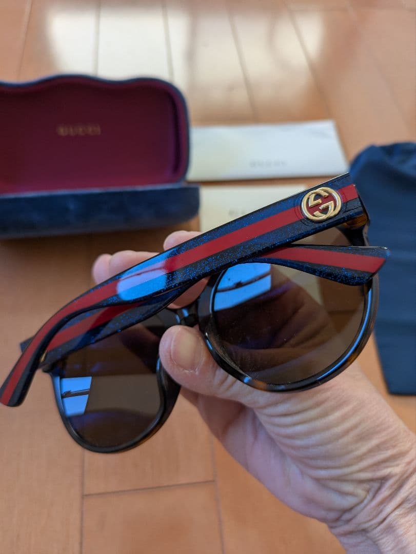 GUCCI ブラック キャットアイ サングラス