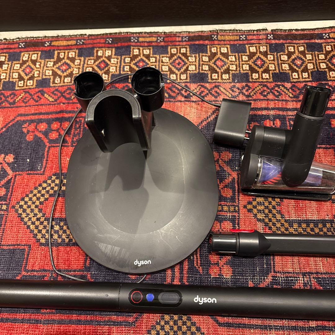 Dyson Pencilvac Fluffycones SV50 25年9月購入