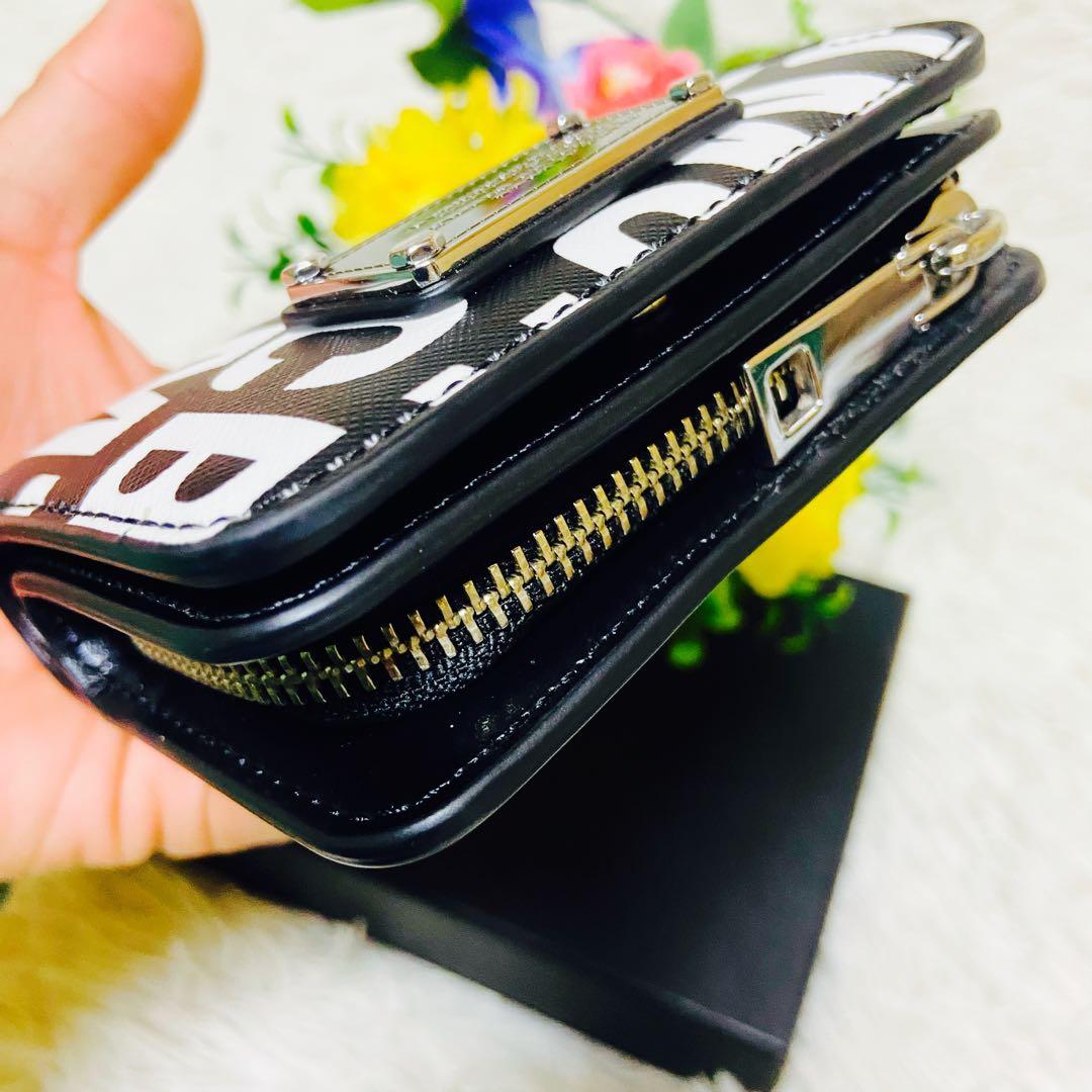 未使用級✨MARCJACOBS✨マークジェイコブス ✨二つ折り財布✨ウォレット✨