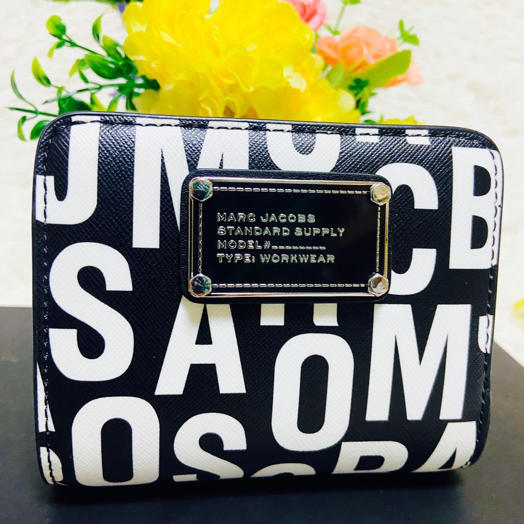 未使用級✨MARCJACOBS✨マークジェイコブス ✨二つ折り財布✨ウォレット✨