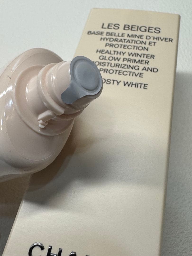 新品 CHANEL LES BEIGES 化粧下地 フロスティホワイト 30ml