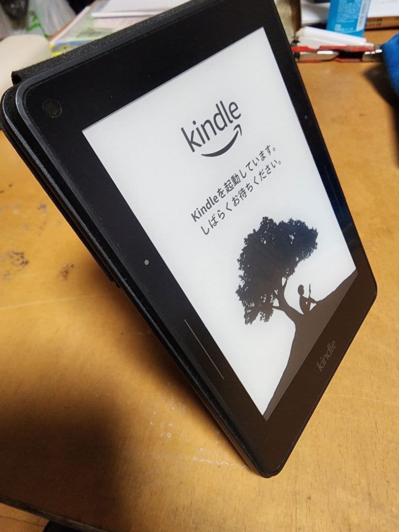 Amazon KindleVoyage オリガミカバーと保護フィルム付き！