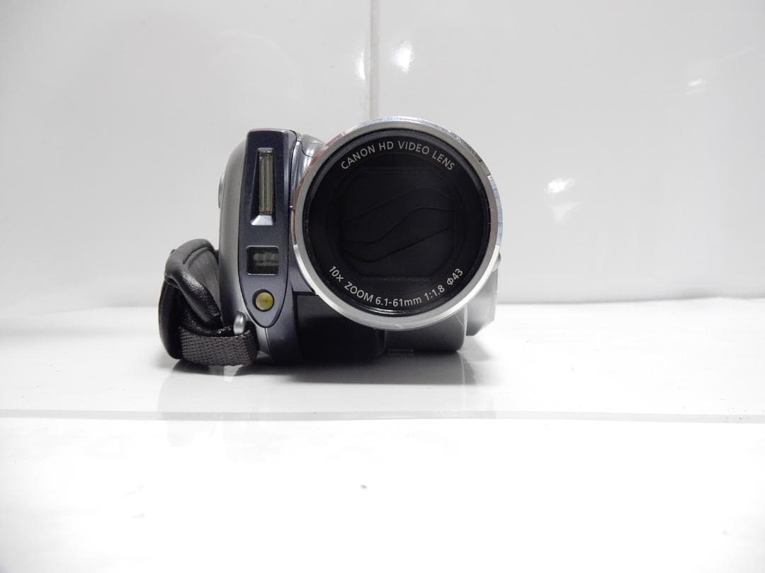 希少　動作品　キャノン　Canon HDV ビデオカメラ iVIS HV20