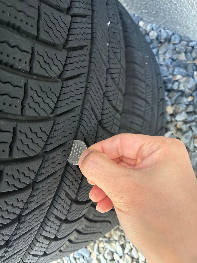 レクサスNX ホイール　スタッドレスタイヤ225/65R17