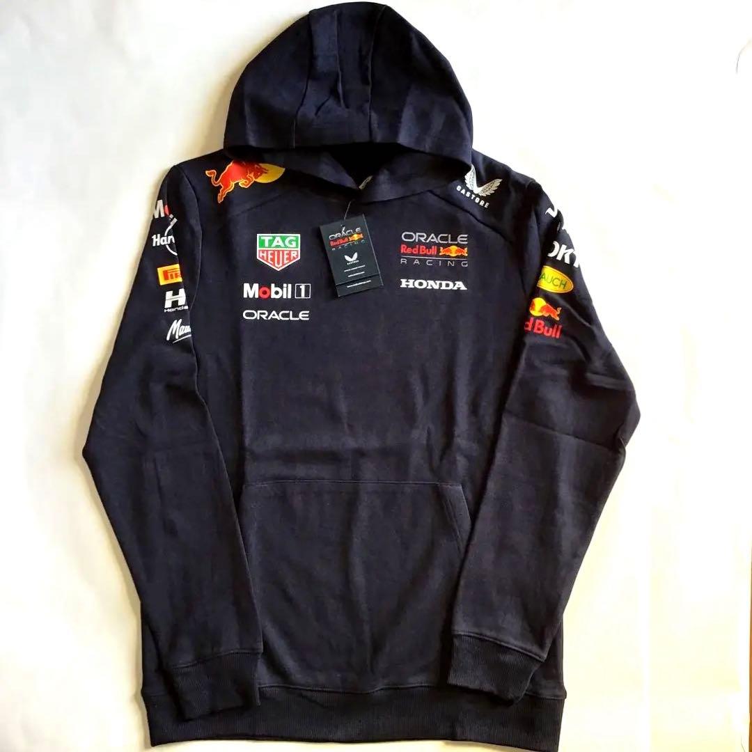 レッドブル　①トラッカーキャップ　②プルオーバーフーディー　サイズM