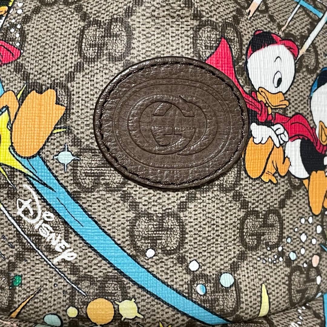 極美品 GUCCI × DISNEY コラボ ドナルドダック総柄メッシュキャップ