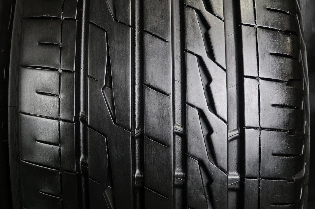 極上8~9分山 23年製 225/60R18 ブリヂストン アレンザ LX100