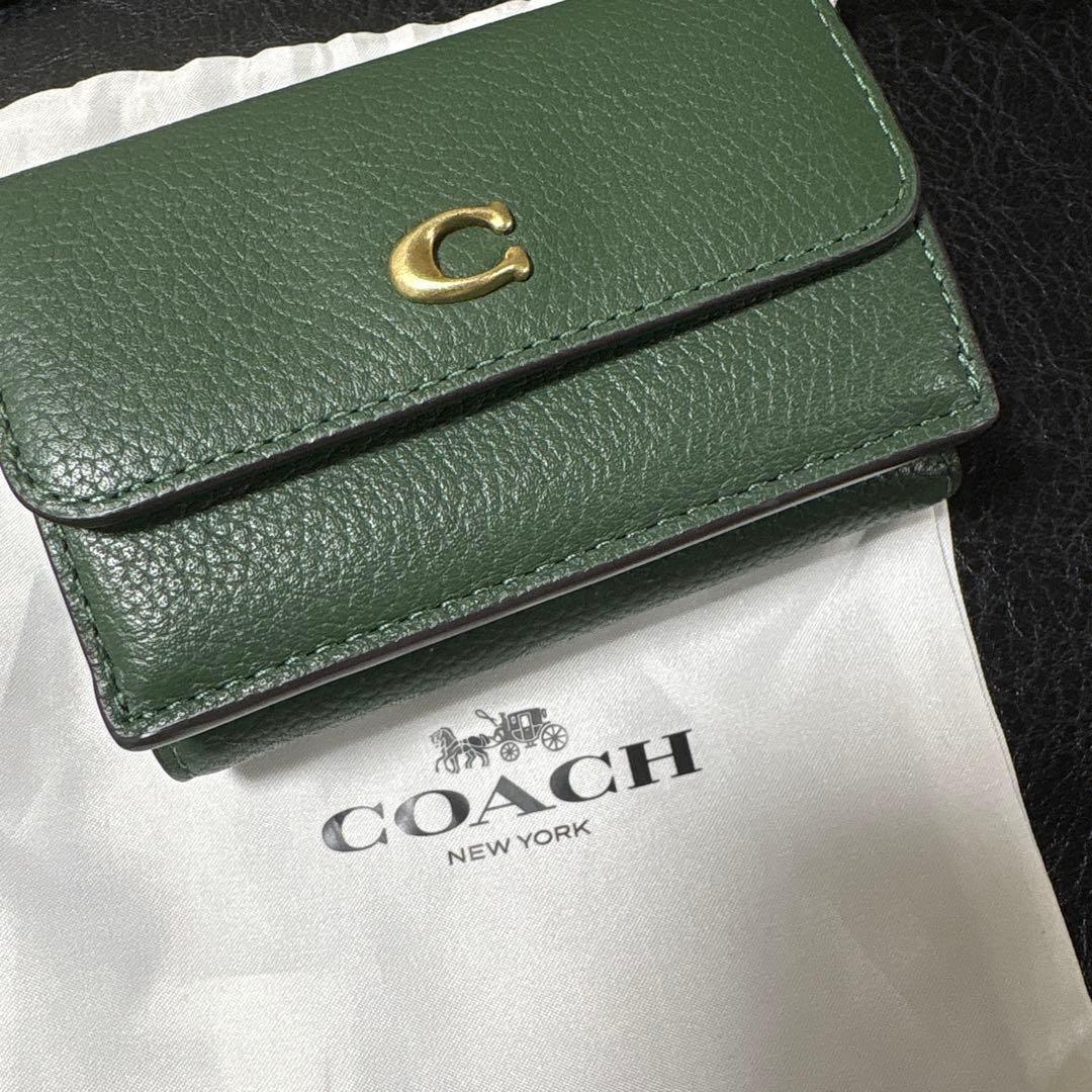 COACH グリーン 三つ折り財布