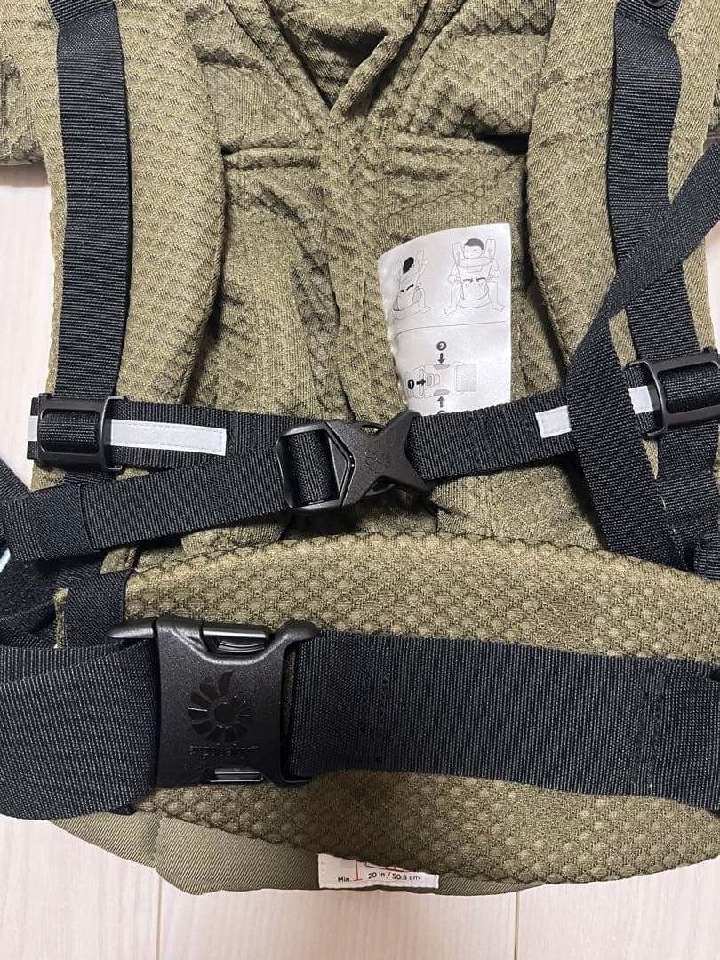 【美品】エルゴベビー　オムニ ブリーズ　オリーブグリーン