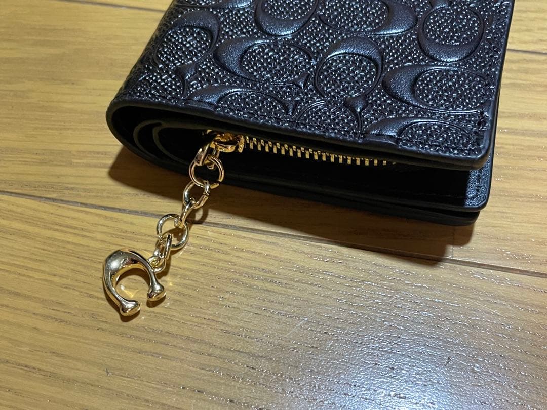 コーチ ミニ財布 二つ折り キーホルダー COACH エンボスシグネチャー