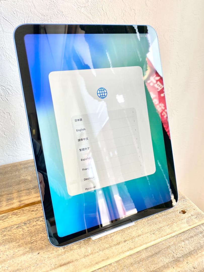 ほぼ未 B100 iPad 11世代 セルラー 128GB MD7G4J/A 本