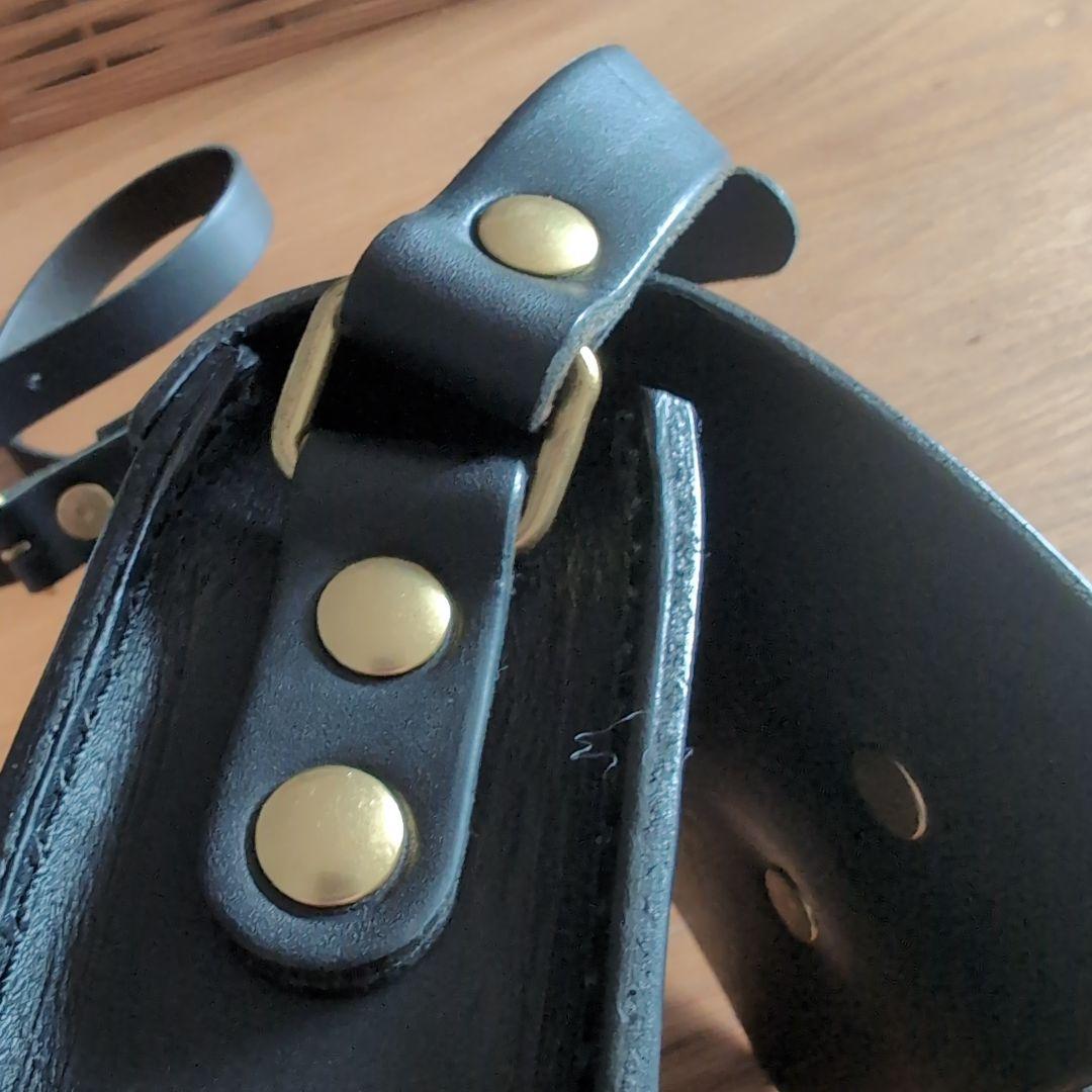 HERZ レザー ショルダーバッグ ブラック