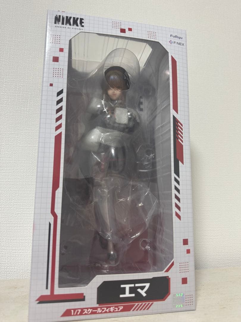 勝利の女神NIKKE エマ　1/7 フィギュア