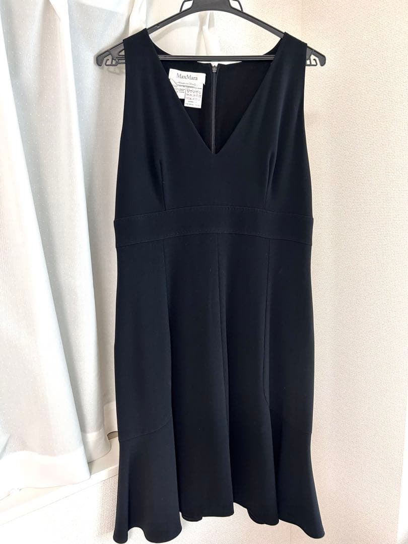 【白タグ】MaxMara ノースリーブワンピース 黒42