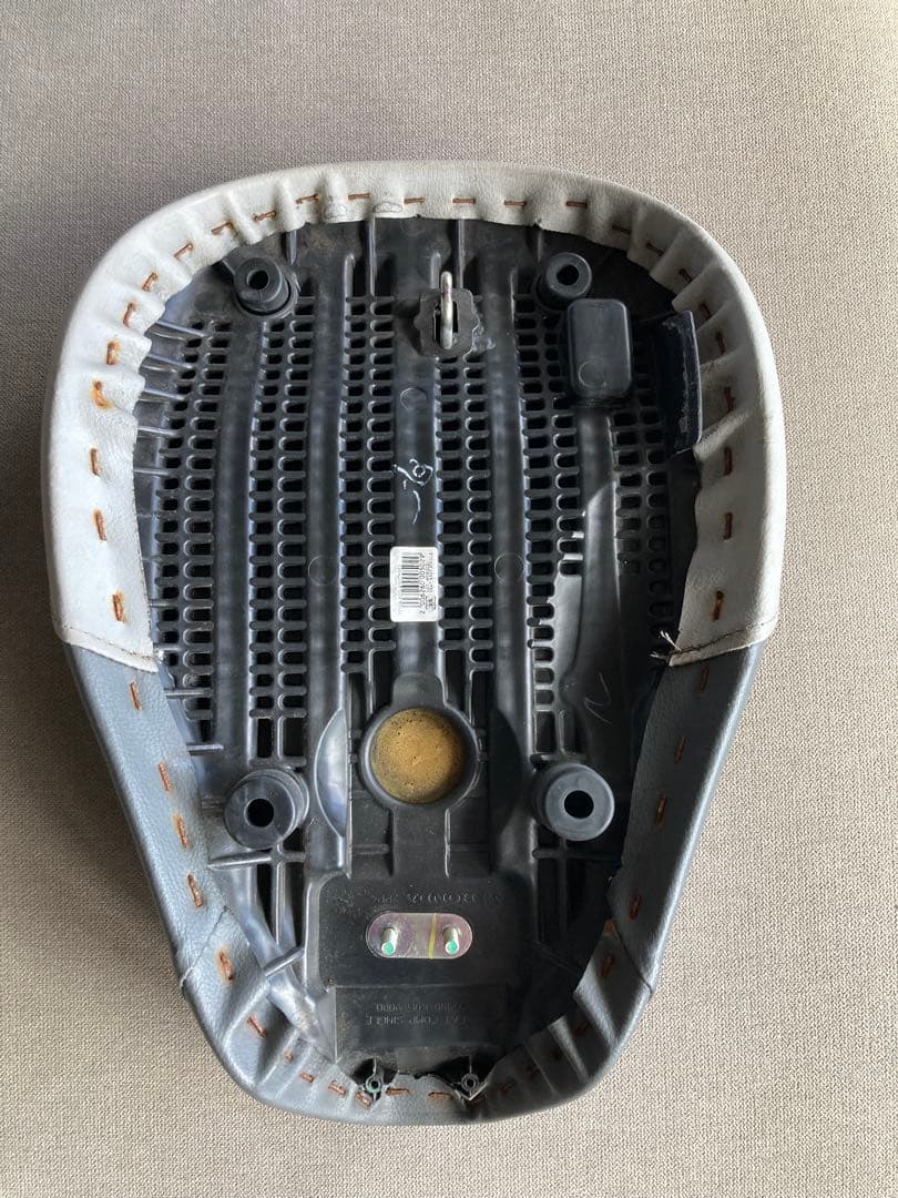 スーパーカブC125 JA48 純正シート