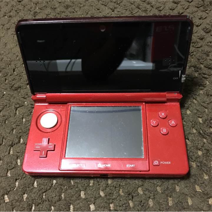 3DS赤色です！