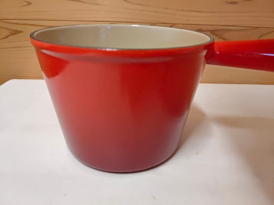 Le Creuset ル・クルーゼ　ウィンザーポット　チェリーレッド