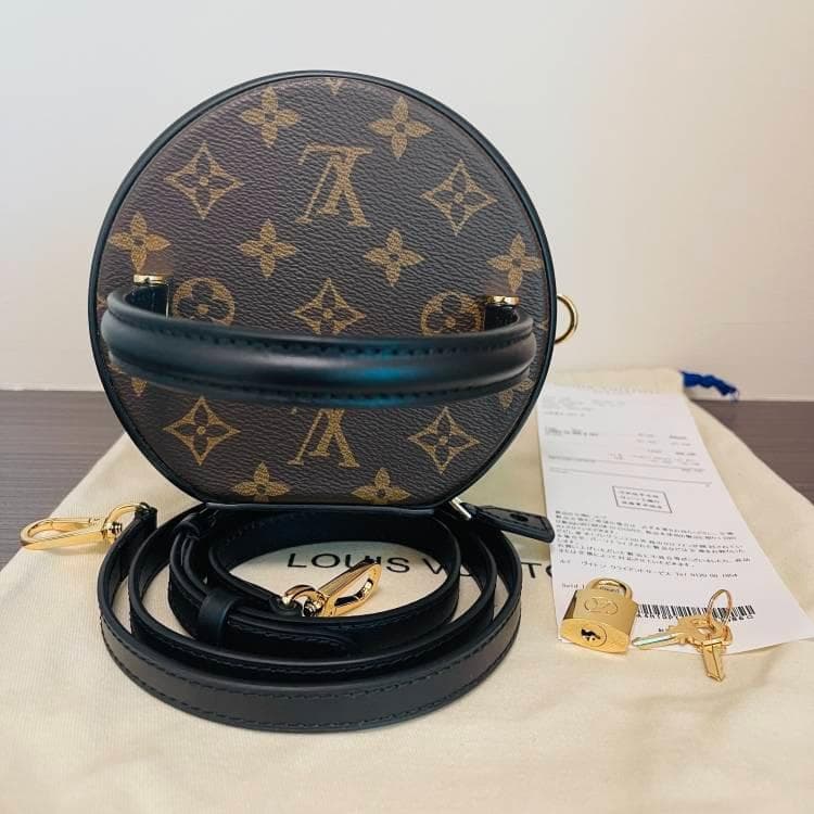 円筒型ショルダーバッグ