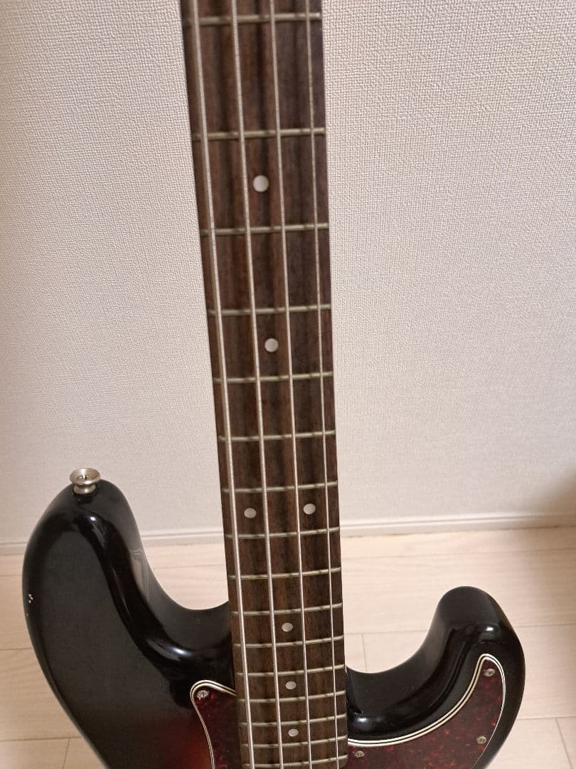 Squier Precision Bass サンバースト べっ甲ガード Pベース