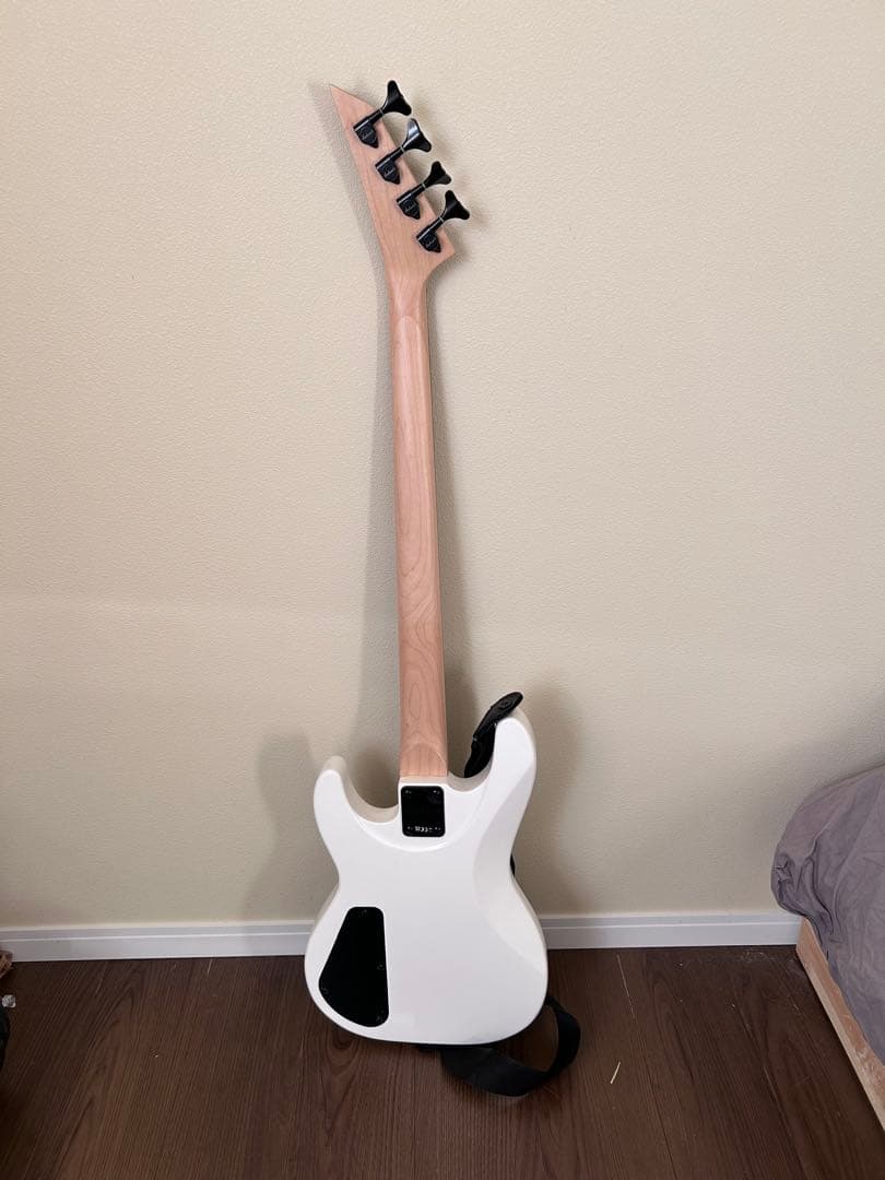 ベース Jackson Concert JS2