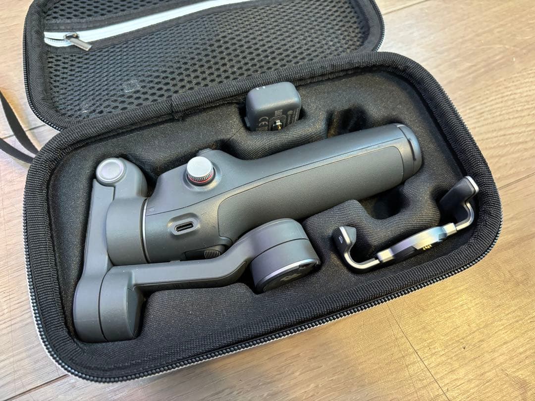 【極美品】DJI Osmo Mobile 7P ＋ 別売り専用ケース付き