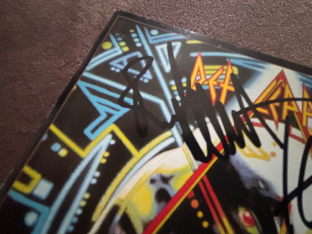 レア　デフレパード 直筆　サイン　CD def leppard 名盤　ヒステリア