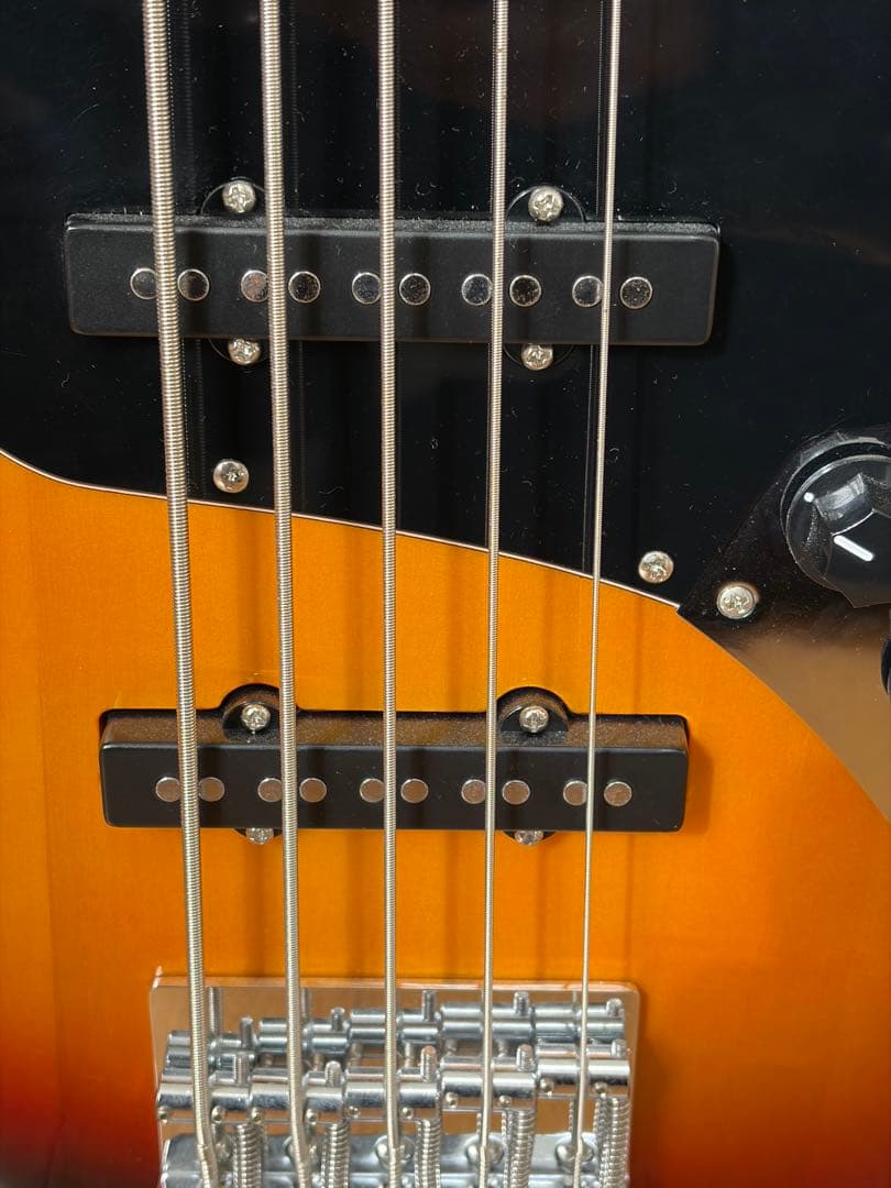 【美品】Squier Affinity Jazz Bass V 5弦ベース